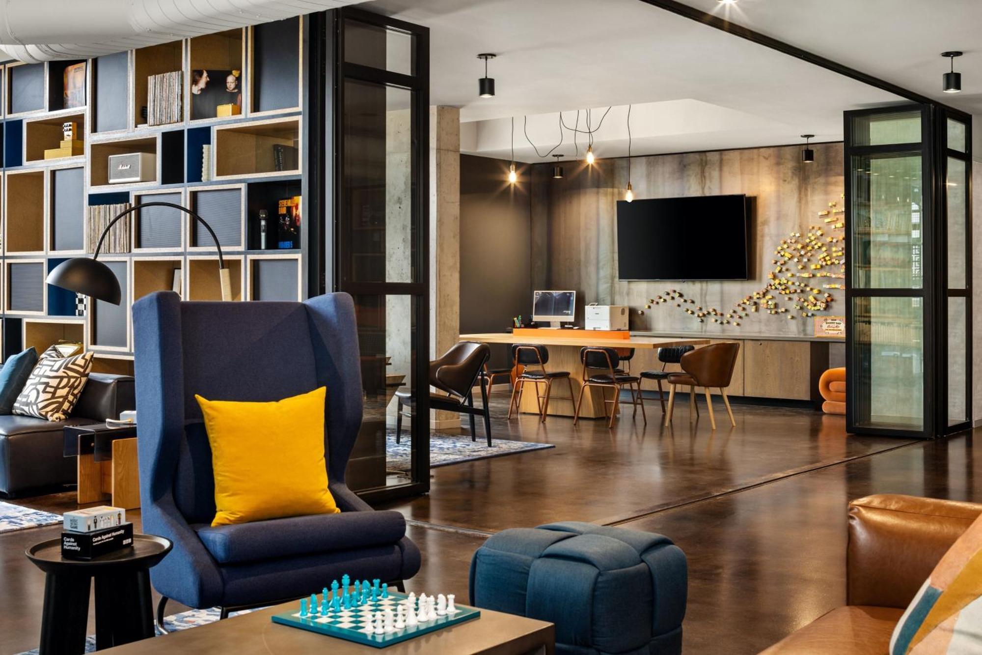 Готель Moxy Madison Downtown Екстер'єр фото